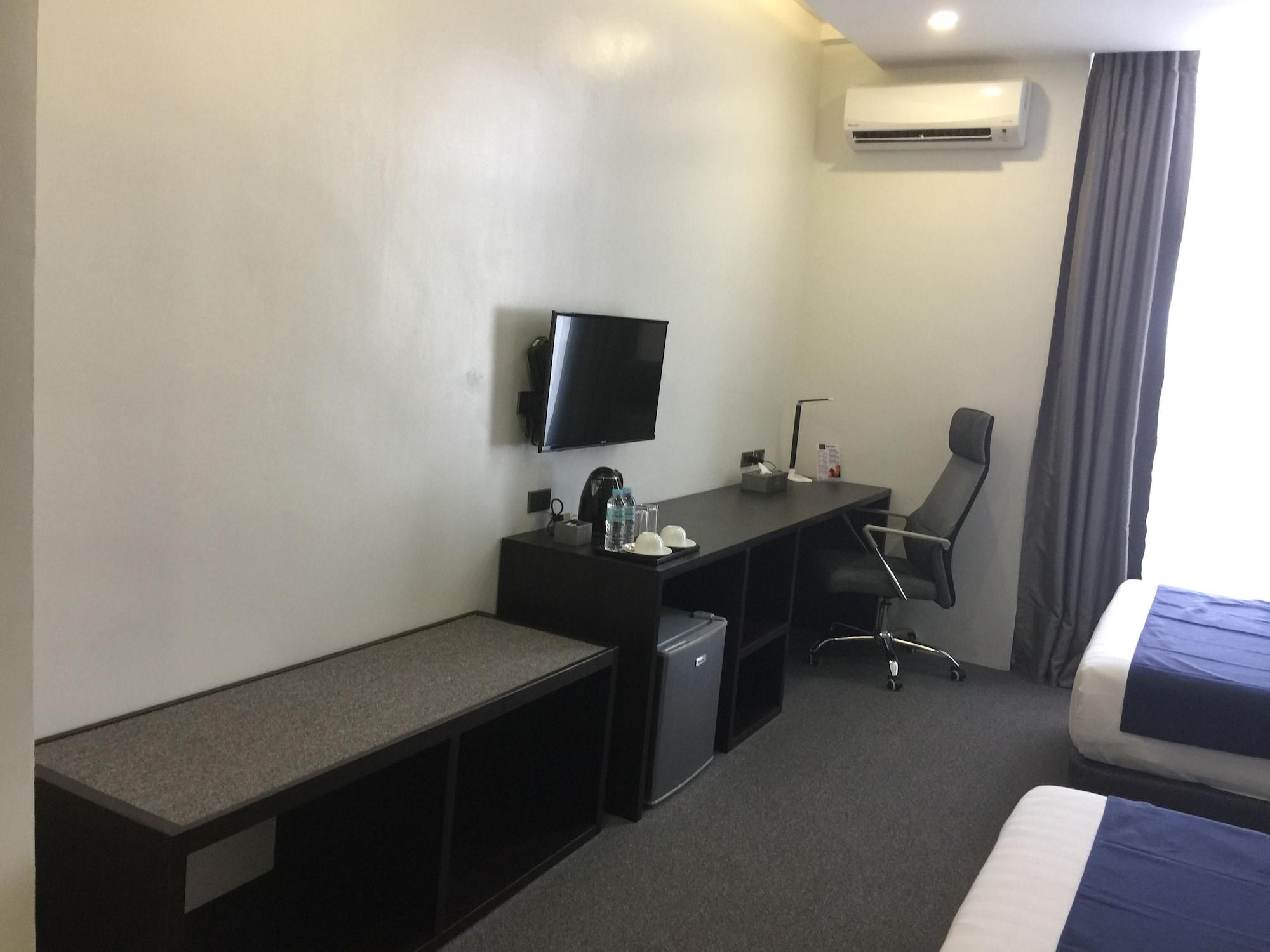 Mezzo Hotel Cebu Extérieur photo